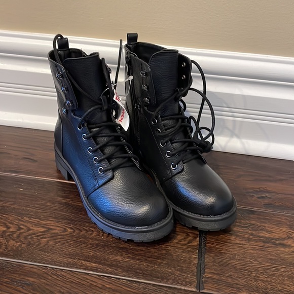 Mia Lug Sole Combat Boots - Picture 3 of 8